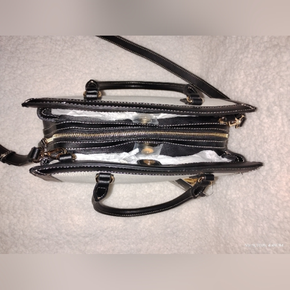 NINE WEST: BLACK SHOULDER BAG - Picture 14 of 15